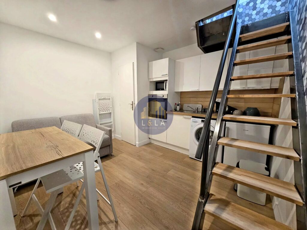 STUDIO NEUF MEUBLÉ – AIX-EN-PROVENCE PLEIN CENTRE