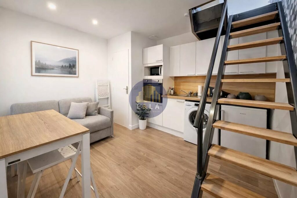 DUPLEX MEUBLÉ RÉNOVÉ  CŒUR HISTORIQUE AIX-EN-PROVENCE