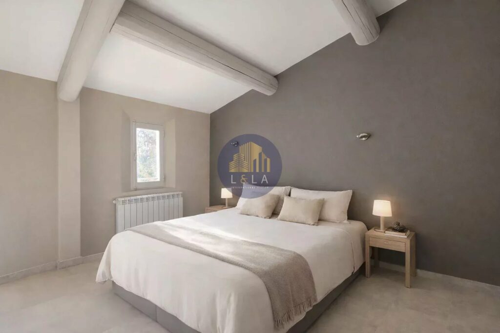 A LOUER – CÉLONY – MAISON FAMILIALE AVEC PISCINE